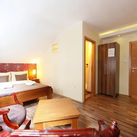 Bed & Breakfast Mikan 3*