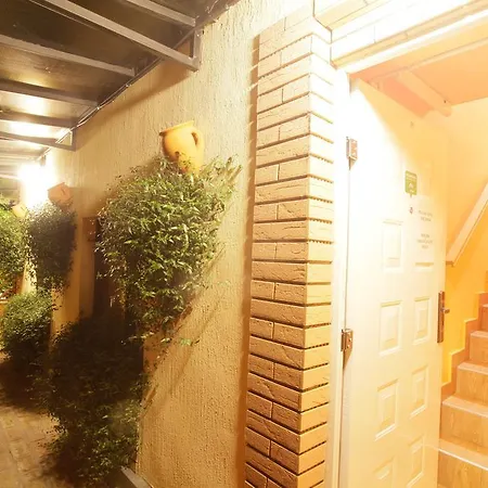 Bed & Breakfast Mikan