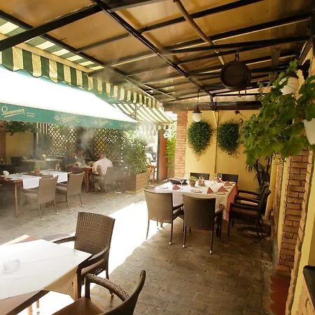 Bed & Breakfast Mikan 3*