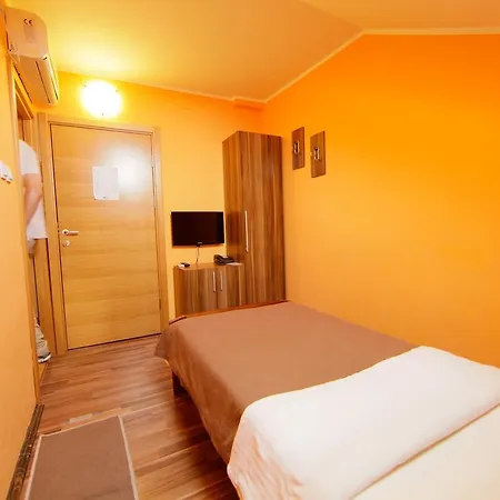 Frühstückspension Mikan 3*