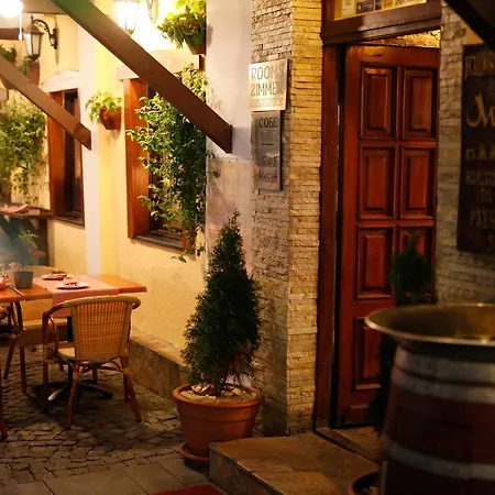 Mikan Bed & Breakfast 3*